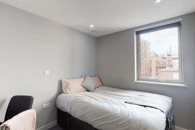 Ensuite Room, bills included. Tenancy Takeover Main Photo