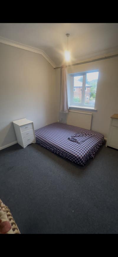 2 Rooms available for rent  Main Photo