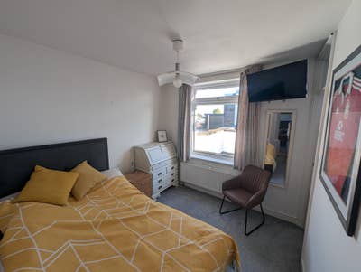 Double En-suite room in spacious flat in Putney  Main Photo