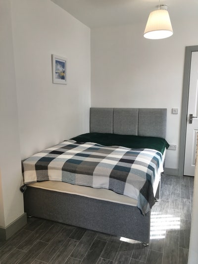 Walthall St * En-suite * Close to Amenities Main Photo
