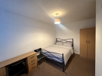 Large Double Ensuite Nr Medway Hospital & High  St Main Photo