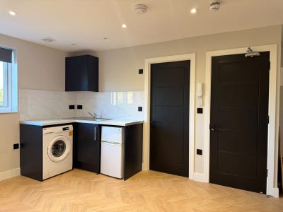 Self-contained studio flat in South Harrow Main Photo