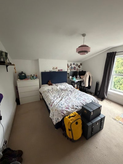 Large double room Balham Main Photo
