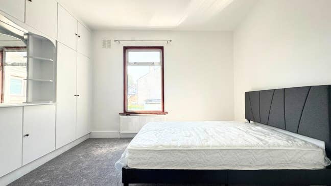 Furnished Double Room to Rent in Plumstead SE18 Main Photo