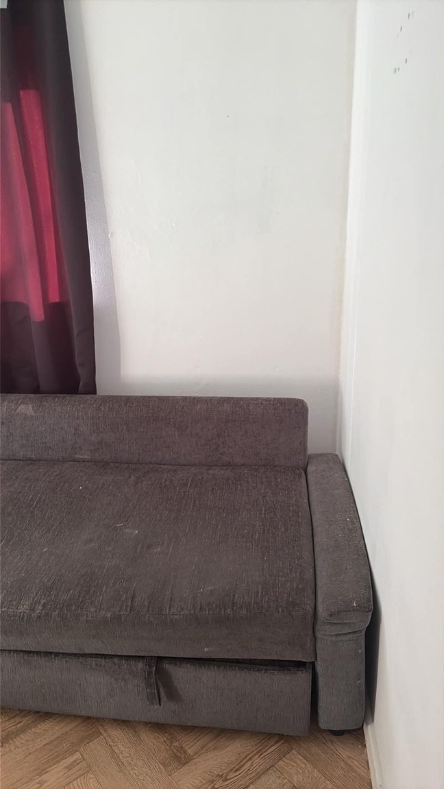 Small room  Main Photo