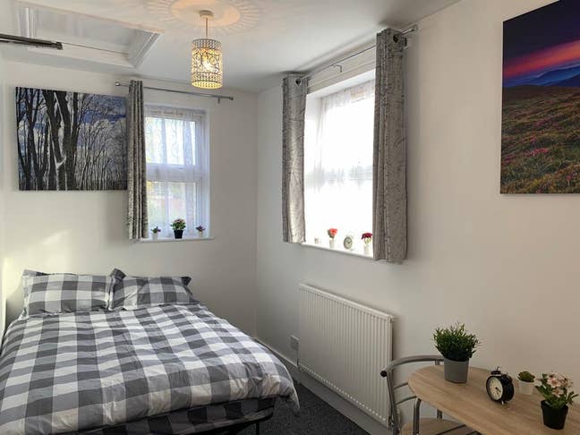 Superb Double Room within 2 bed flat – All bills Main Photo