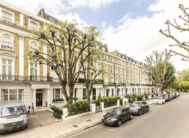 📍 Studio Apartment – Inverness Terrace, Bayswater Main Photo