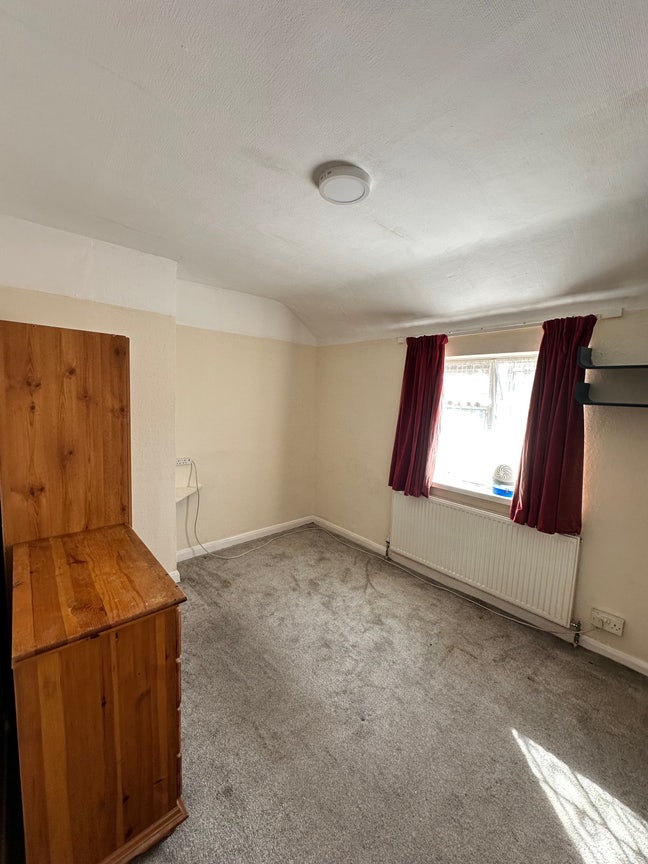 Double room in Greenford  Main Photo