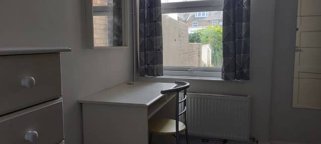 Beautiful Double room available in Southsea Main Photo