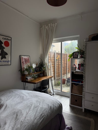 Double Bedroom Near Chatsworth Rd House W Garden Main Photo