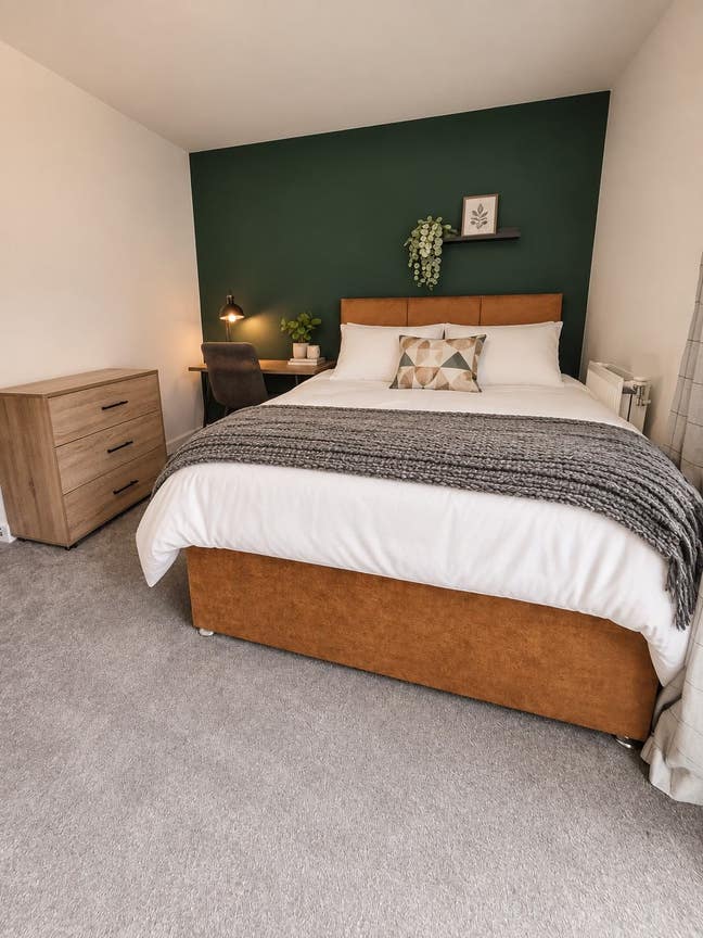 Award Winning Coliving - Zero Deposit Available Main Photo
