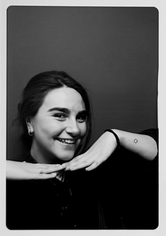 Hi! I’m Sofía, a friendly midwife looking ... Main Photo