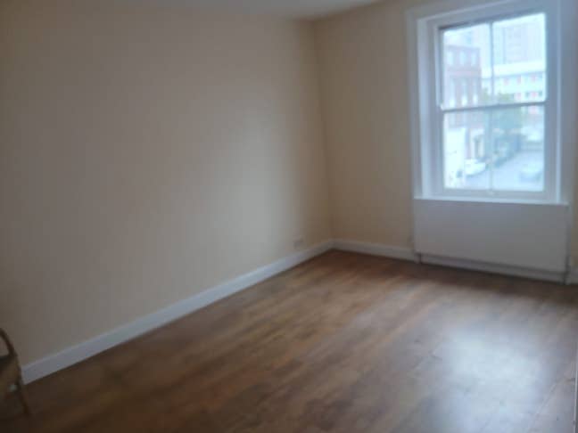 Large 2 Bed Flat, Woodgrange Road, E7 Main Photo