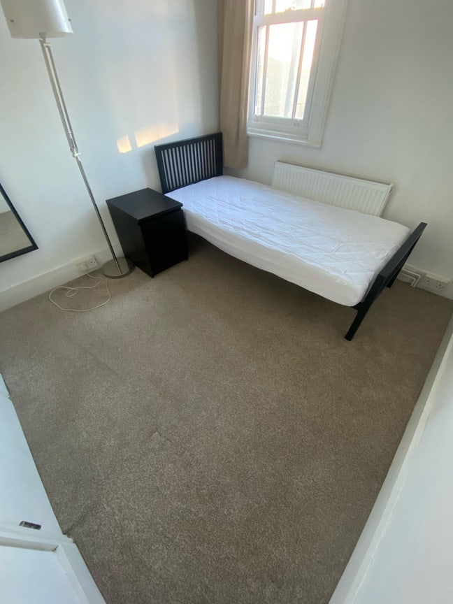 Single Room in The Centre of Town  Main Photo