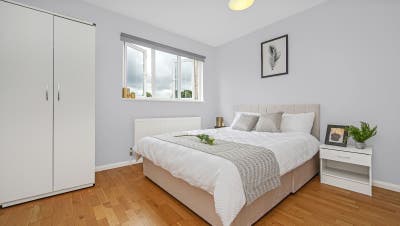 South Ealing | Modern Town House | 5min - Station Main Photo