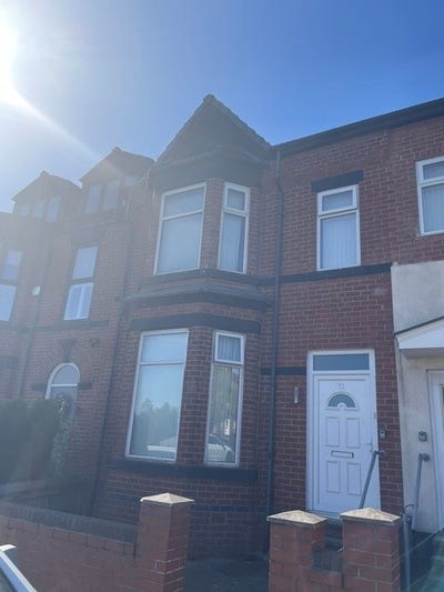 Room For Rent Station Road Swinton  Main Photo