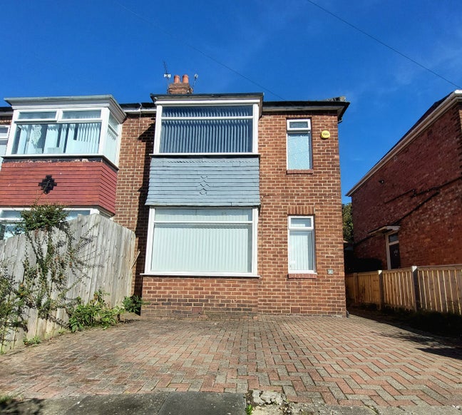 Pleasant 2 bed home in Blakelaw just &pound;680pcm Main Photo