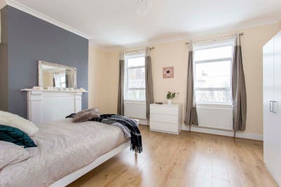 ✅ Holloway Road - Large Room - All Bills ✅ Main Photo