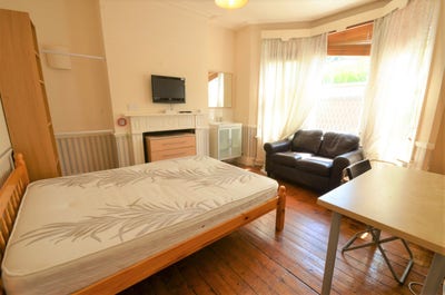5 Bedrooms HMO Available in Haringey N4 *.* Main Photo