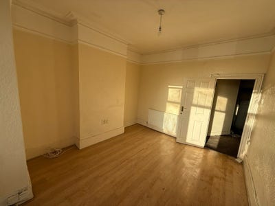 Double Room To Let in ilford Lane IG1 Incl Bills  Main Photo
