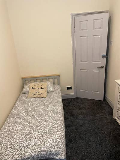 City Centre Single Room  Main Photo