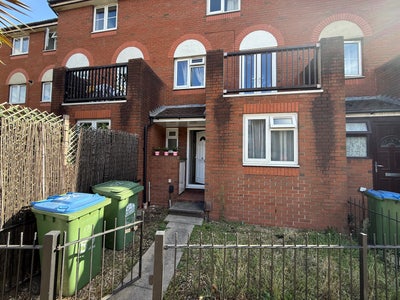 4 Bedroom Townhouse City center  Main Photo