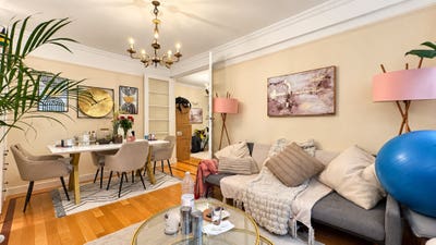 Gorgeous 2 BED FLAT  Available St John's Wood! Main Photo