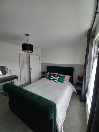 Two Double rooms available - Newly refurbished  Main Photo