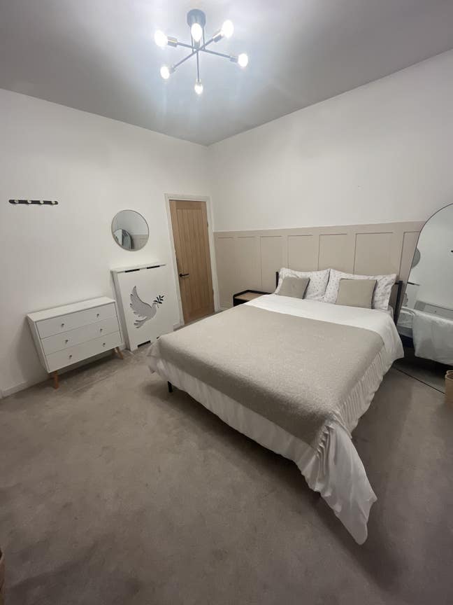 King size Bedroom Available  ✨ Main Photo