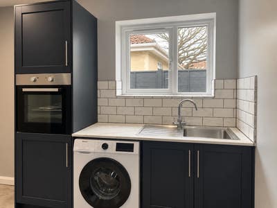 2 Good Sized rooms in modernised house share  Main Photo