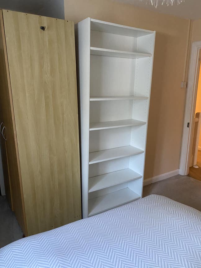 Double and Single Room Available  Main Photo
