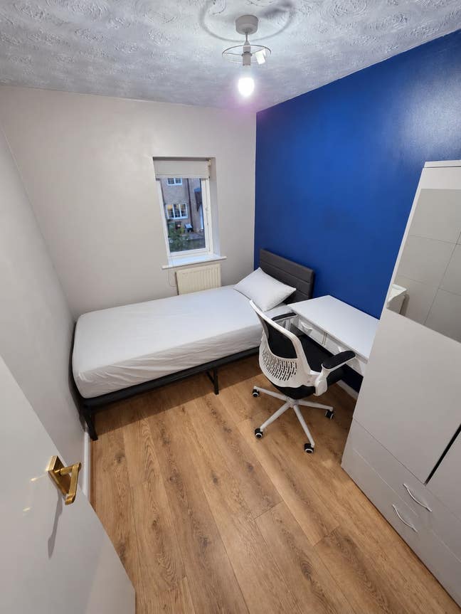 🏡 Comfortable Single Room | All Bills Included Main Photo