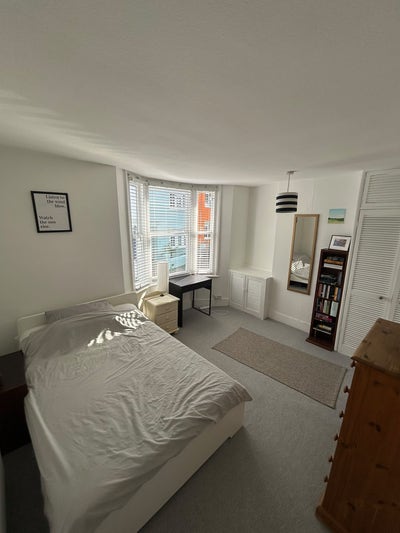 Sunny Large Double Room In Hanover Main Photo