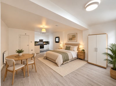 Ground floor studio flat Main Photo