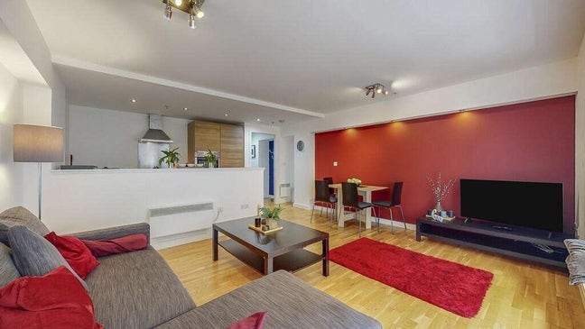 Bargain for great flat in perfect central location Main Photo