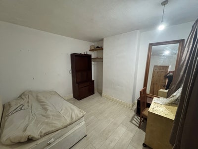 Double room available for a single person  Main Photo