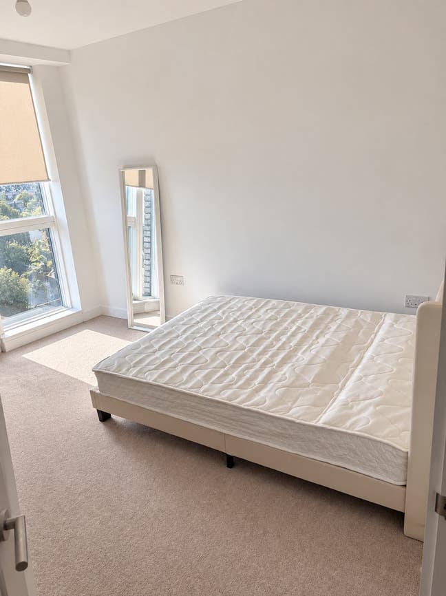 &pound;1200 Room to rent Old Kent Road  Main Photo