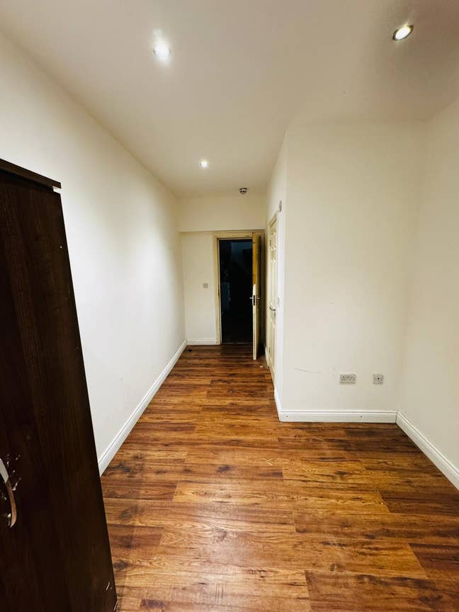 Room to Rent - Hinckley Rd Main Photo