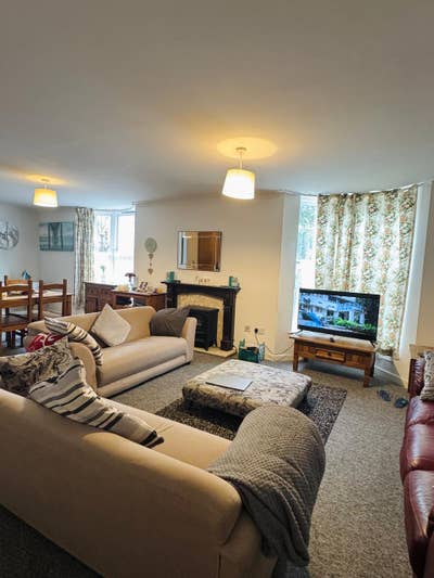 Spacious 2 double bedroom available - Aberystwyth  Main Photo