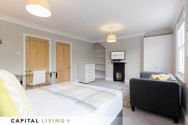 Massive double en-suite / Clapham High street  Main Photo