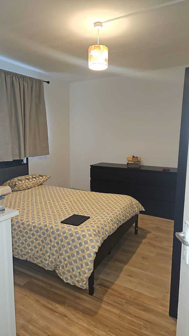 1-Bed Flat at Shepherd’s Bush Main Photo
