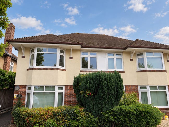 One-bed flat in Henleaze. Bills included! Main Photo