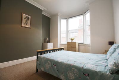 🏡 Modern Double Room | 💡 All Bills Included  Main Photo