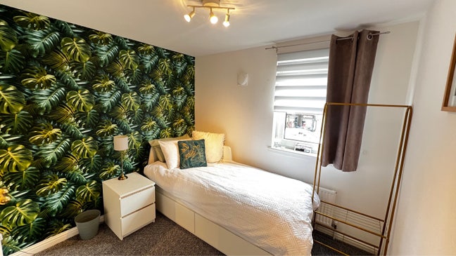 One bedroom with Own Bathroom  Main Photo