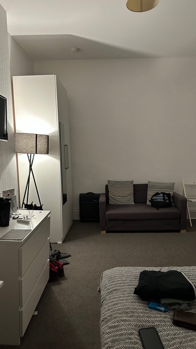 Bills Included | Double Bed Room in Bayswater Area Main Photo
