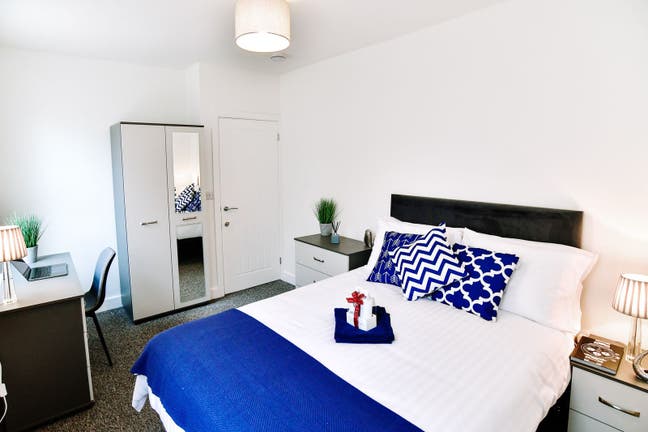 Ensuite Double Near Bristol-Bath Cycle Path Main Photo