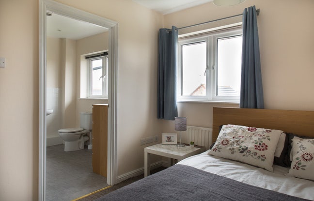 Double Ensuite  Main Photo