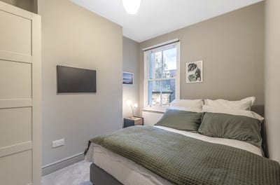 Double Room available in Battersea Main Photo