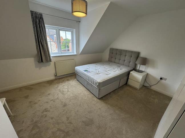 Spacious Rooms Available for Single Occupancy Main Photo