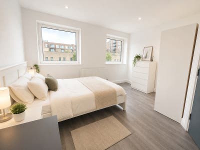 ✨ Modern En-Suite |Riverside Home |Couples Welcome Main Photo